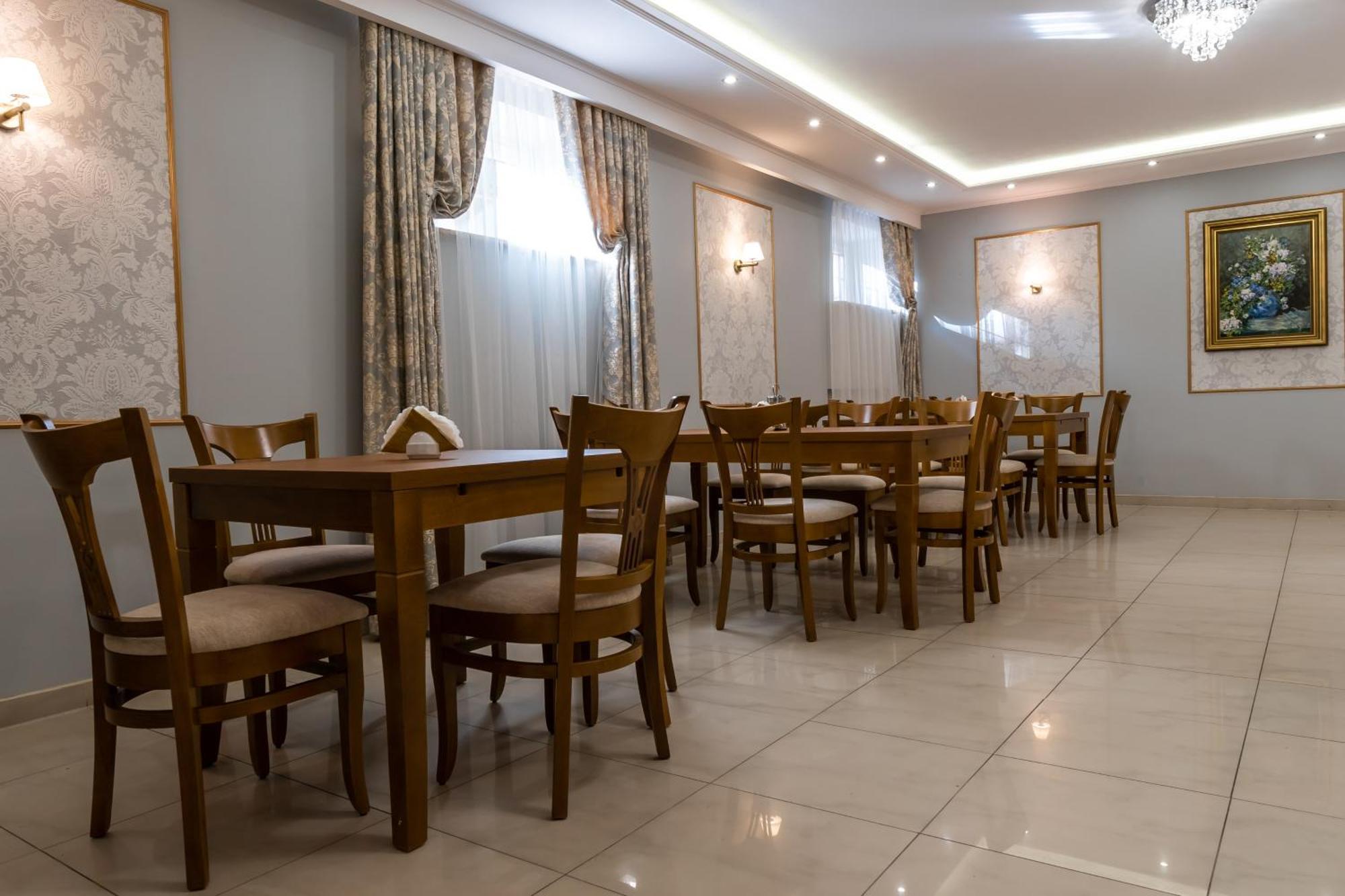 Narol Hotel Palacowa מראה חיצוני תמונה